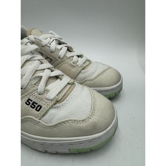 New Balance 550 Women's USED Casual Shoe Beige US Size 6 Medium (BBW550FB) - Picture 2 of 11